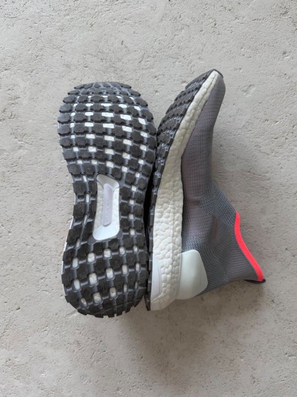 Adidas x Stella McCartney Ultra Boost - Picture 3 of 5